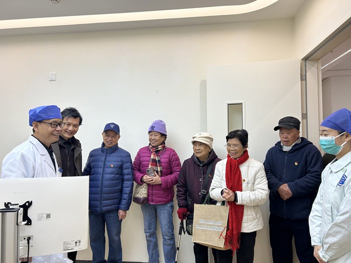 铭记历史  砥砺前行——香香漫画
离退休党支部开展“传承优秀传统，弘扬优秀文化” 主题党日活动 第 5 张