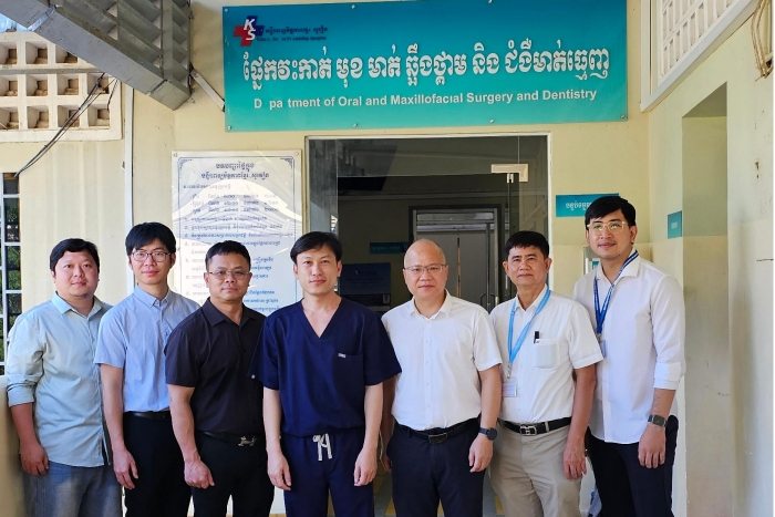 深化交流合作 共筑健康未来 ——口腔颌面外科代表团在柬埔寨交流访问 第 4 张 深化交流合作 共筑健康未来 ——口腔颌面外科代表团在柬埔寨交流访问 第 4 张