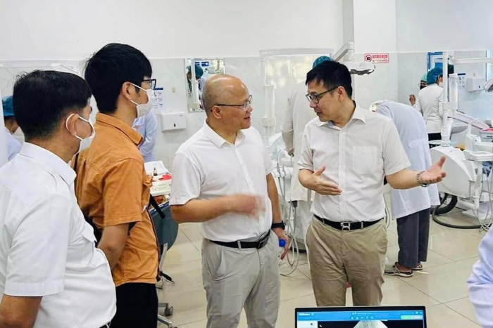 深化交流合作 共筑健康未来 ——口腔颌面外科代表团在柬埔寨交流访问 第 5 张 深化交流合作 共筑健康未来 ——口腔颌面外科代表团在柬埔寨交流访问 第 5 张