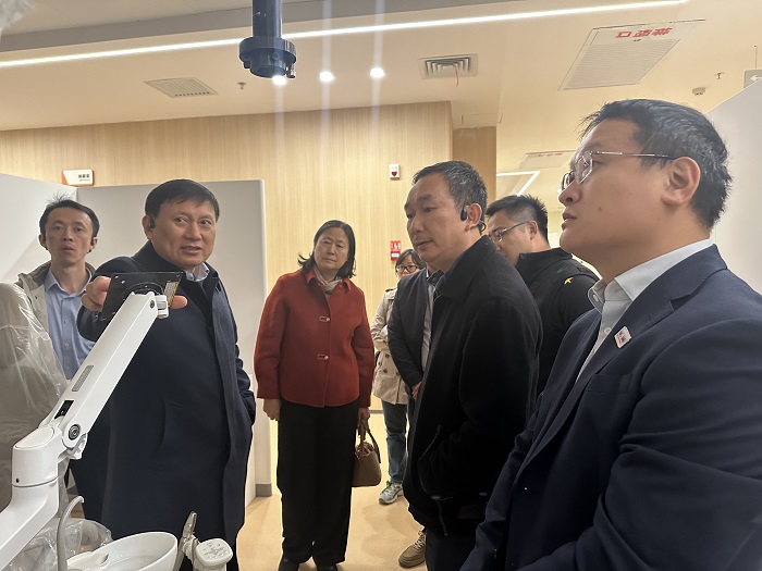 显微根管治疗技术培训班在香香漫画
成功举办 第 8 张