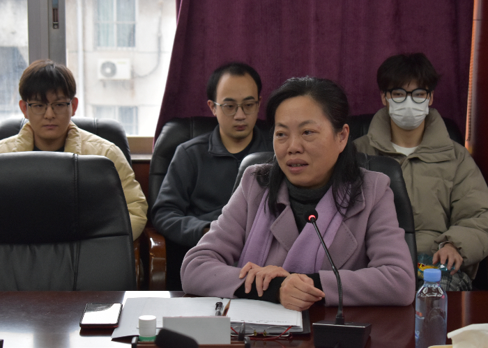 农晓琳副院长参加座谈会.jpeg 农晓琳副院长参加座谈会.jpeg