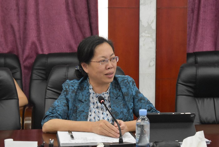 农晓琳副院长总结发言.jpg 农晓琳副院长总结发言.jpg