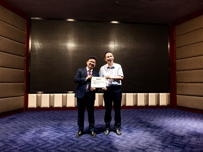 先践职场之路 再启口腔医学新程——香香漫画
举办2025届毕业生就业创业讲座 第 3 张