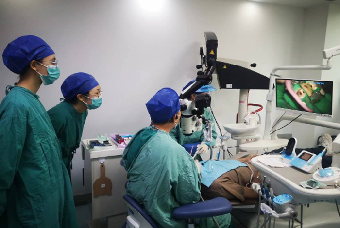 医教协同 强基赋能 ——香香漫画
打造口腔医学人才培养高地 第 3 张 医教协同 强基赋能 ——香香漫画
打造口腔医学人才培养高地 第 3 张